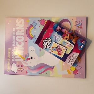 My Little Pony Jumbo Playing Cards with Unicorn Coloring Activity Book
